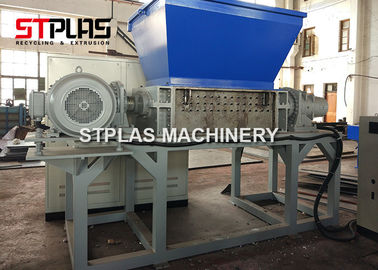 Twin Axis Plastic Shredder Machine For Hollow Containers Drum PLC Control